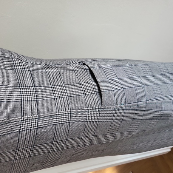 Super Cute Argent Dress - Picture 3 of 11